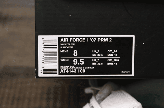 Nike Air Force 1 '07 SE PRM 2荧光绿 耐克果冻真标高品质低帮运动板鞋 货号：AT4143-100