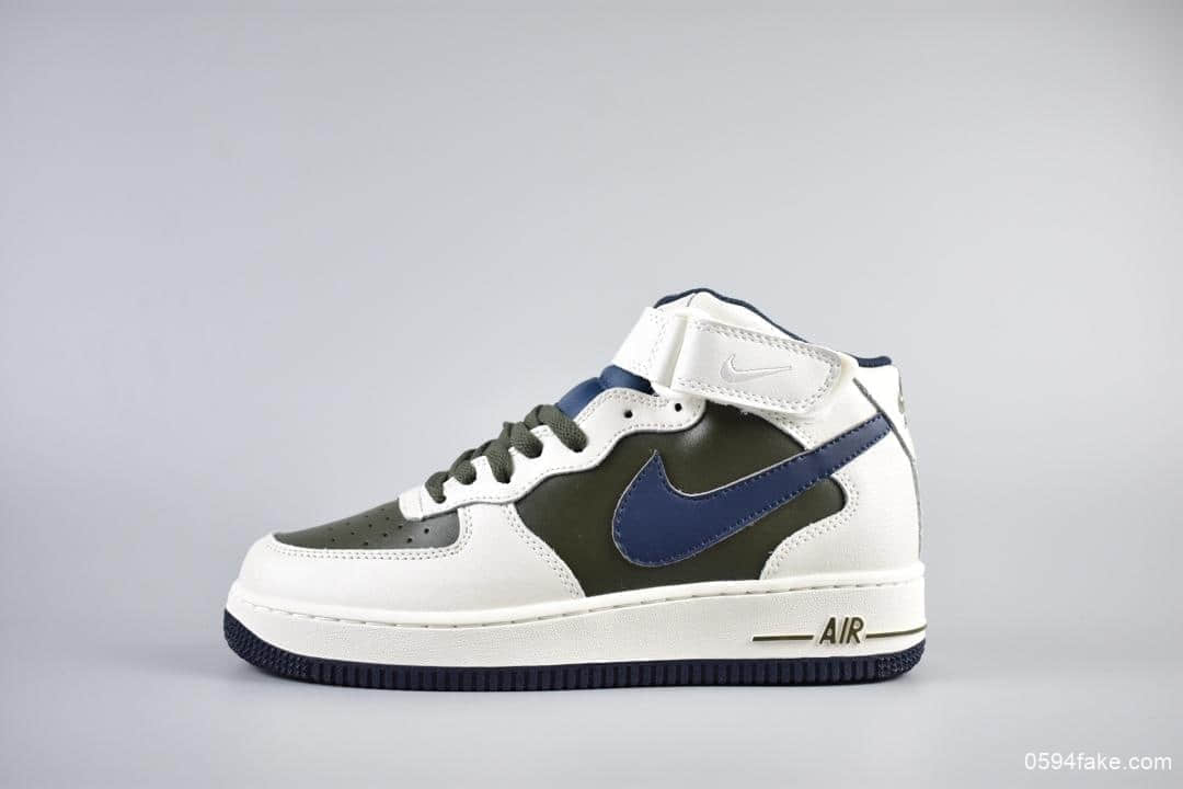 耐克Nike Air Force1 AF1 MID公司级空军一号经典高帮百搭休闲运动板鞋 货号：808789-100