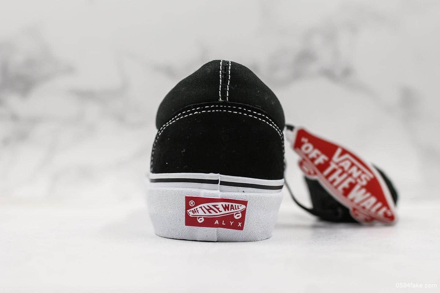 万斯Alyx x Vans Vault OG Sk8-Hi LX美式经典安纳海姆系列低帮硫化休闲运动板鞋AS黑白粉 货号：VN0A3AUUO0X