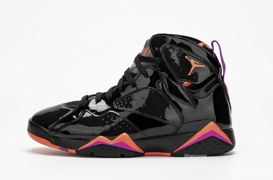 全漆皮鞋面酷到爆！Air Jordan 7 WMNS “Black Patent Leather”将于10月31日发售！ 货号：313358-006