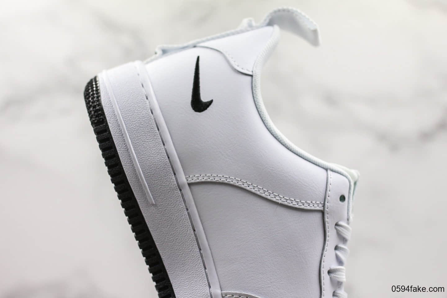 耐克Nike Air Force 1 Utility White纯原版本空军一号双勾全掌内嵌式Air Sole气垫缓震休闲板鞋 货号：CQ4611-100