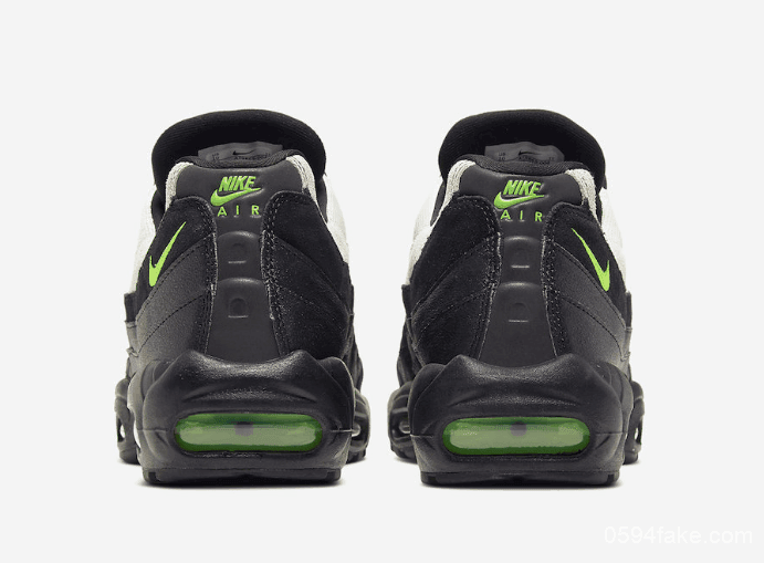 Nike Air Max 95 Essential新配色曝光！你为这双鞋打几分？ 货号：AT9865-004