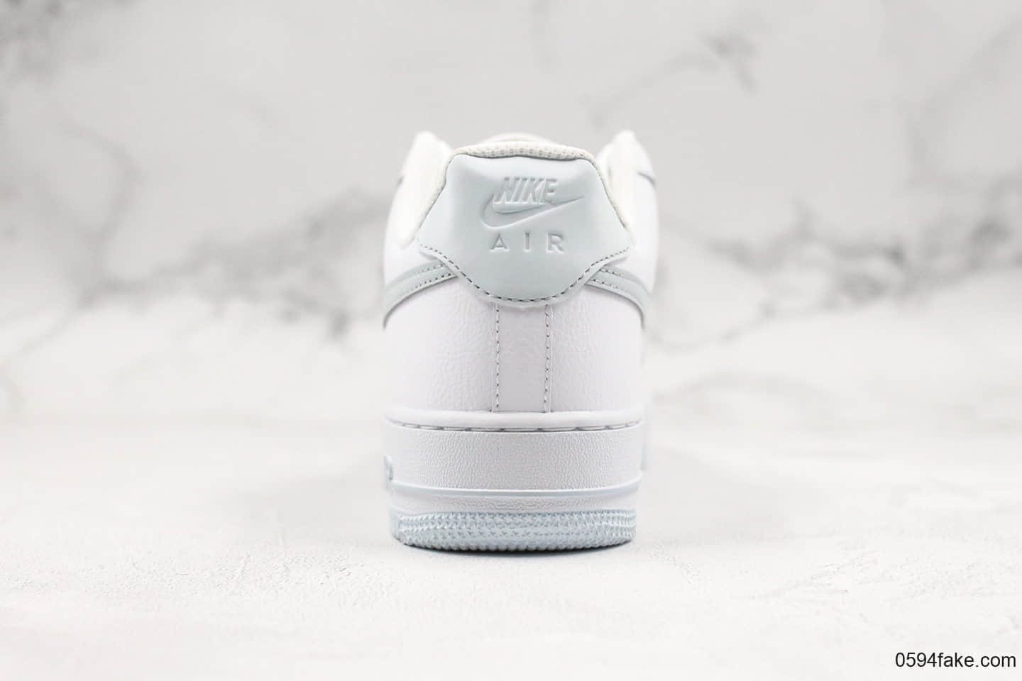 耐克Nike Air Force 1'07 SU19 S Blue casual纯原版本空军一号海外发售版全新配色冰蓝雾灰白银3M反光内置全掌气垫原盒原标 货号：CD9066-100