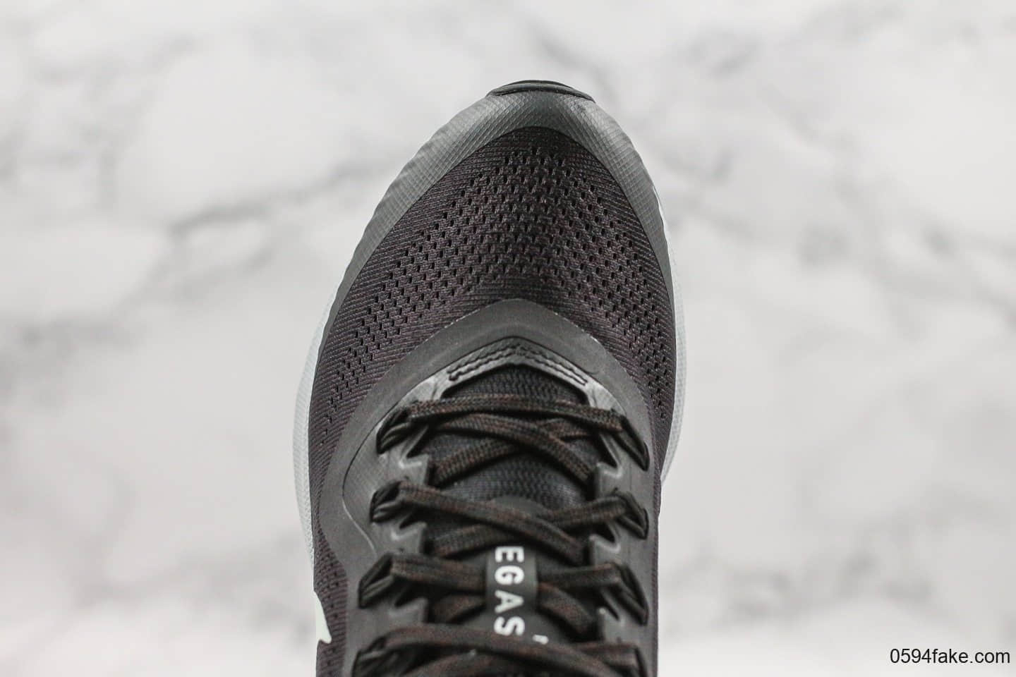 耐克Nike Air Zoom Pegasus 36纯原版本登月36代透气跑步鞋内置Zoom气垫中足动态支撑原档案数据开发 货号：AR5677-002