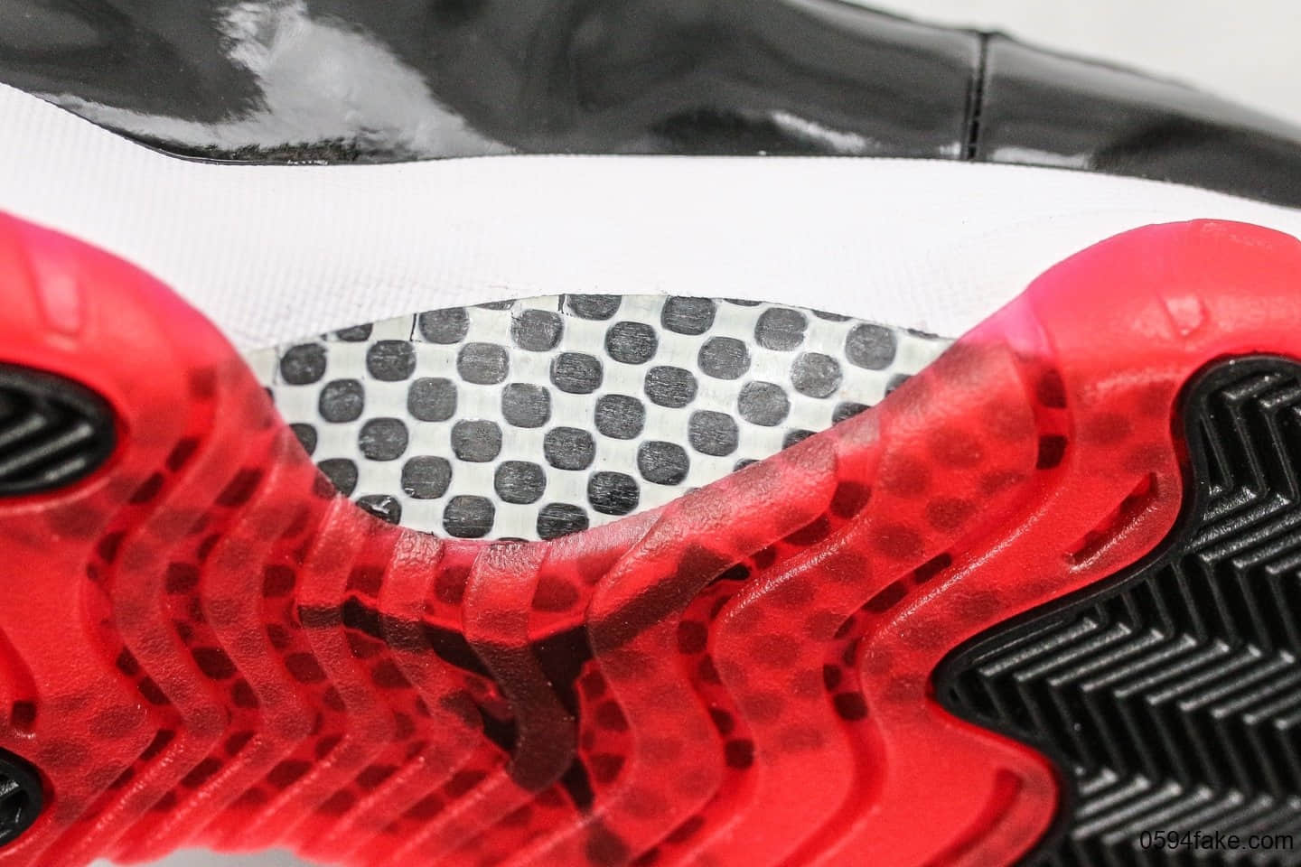 乔丹Air Jordan 11纯原真碳版本高帮AJ11黑红配色原档案数据开发原楦头原纸板支持实战篮球鞋 货号：378037-061