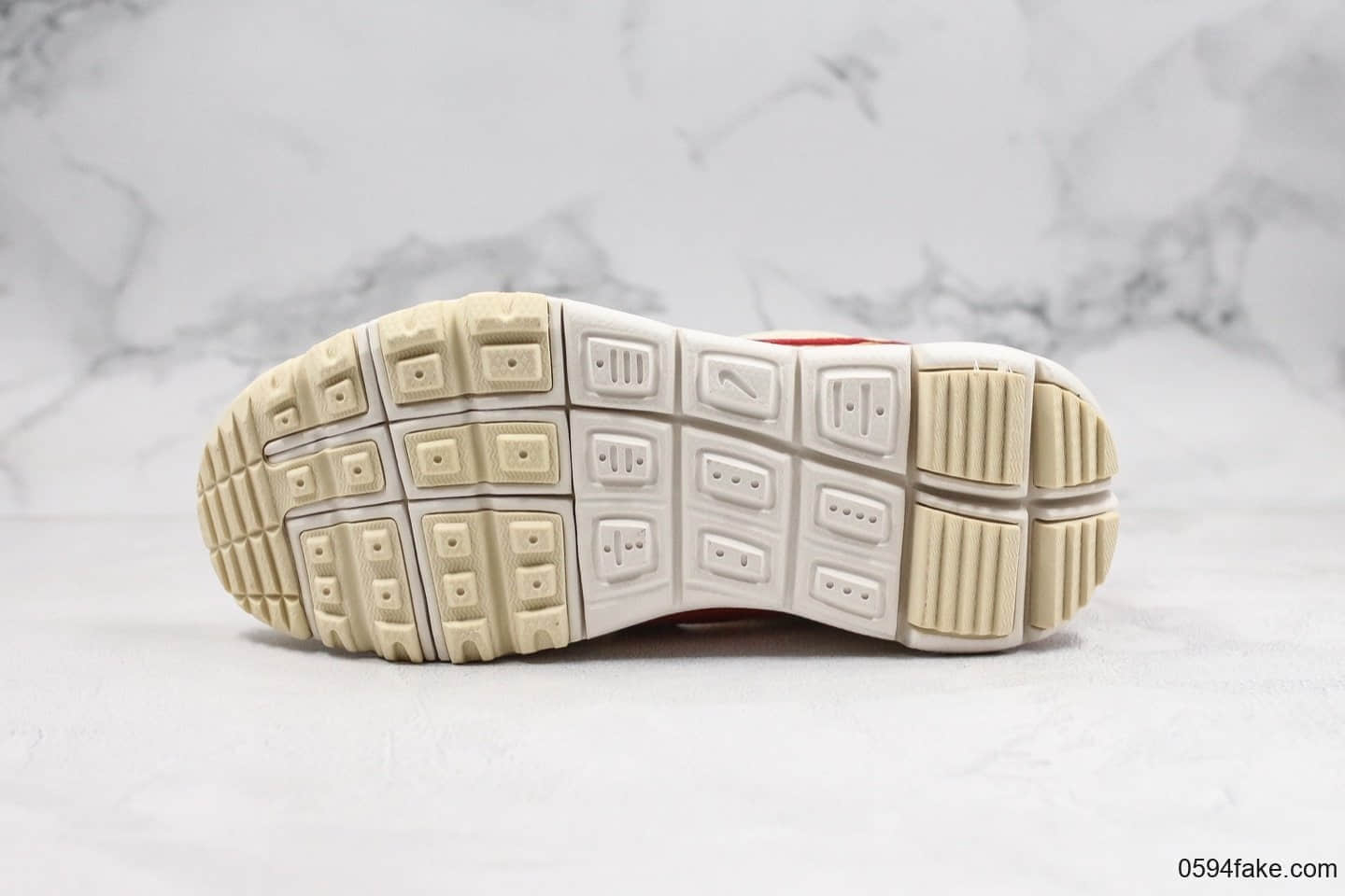 耐克Nike Craft Mars Yard 2.0 x Tom Sachs纯原版本艺术家联名权志龙同款宇航员神游2.0经典款复古做旧黄红勾原盒原标 货号：AA2261-100