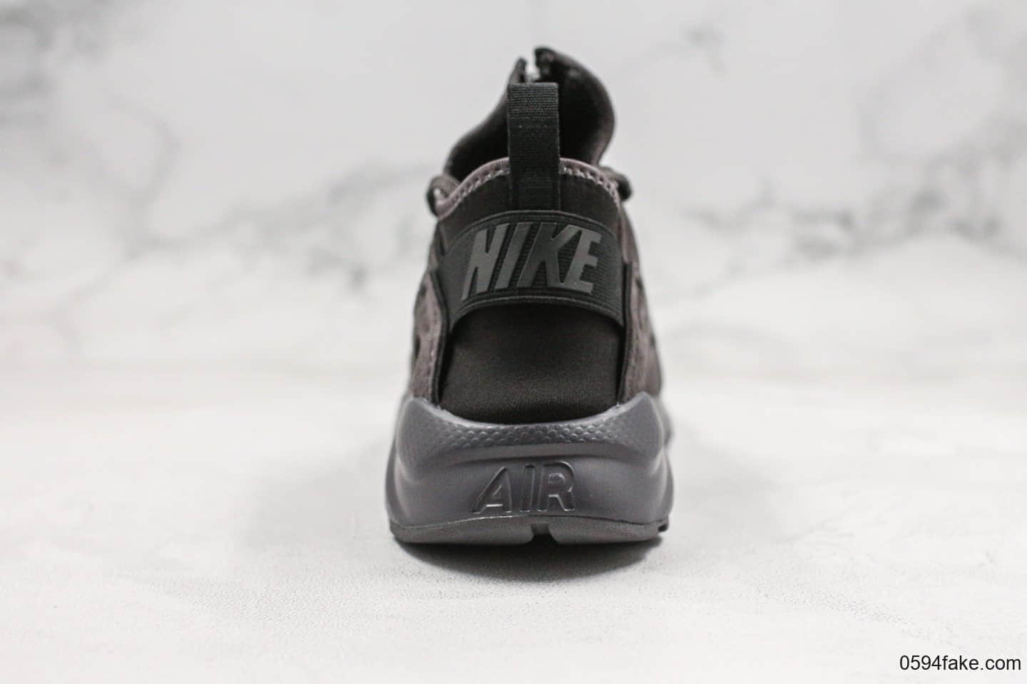 耐克Nike Air Huarache Ultra Suede纯原版本华莱士慢跑鞋麂皮棕色内置气垫原盒原标双层海玻璃鞋垫 货号：829669-556