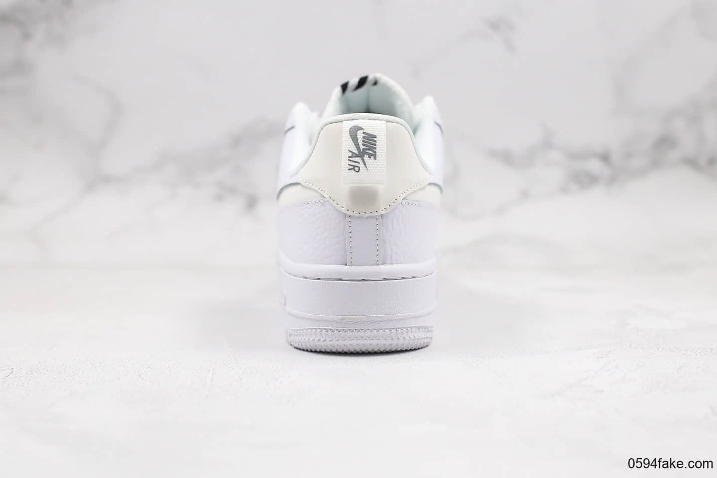 耐克Nike Air Force 1 Low 07纯原版本低帮空军一号侧边小LOGO白色内置全掌Sole气垫原盒原标 货号：CV3039-100