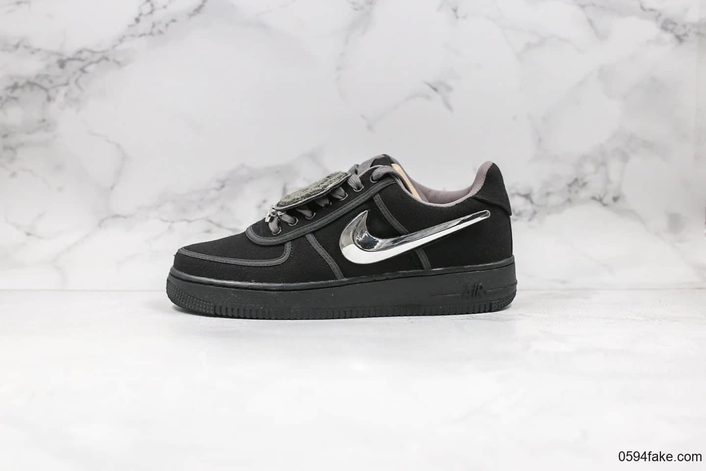 耐克Travis Scott x Nike Air Force 1纯原版本低帮空军一号黑色换钩TS联名款内置全掌Sole气垫配件齐全 货号：AQ4211-001