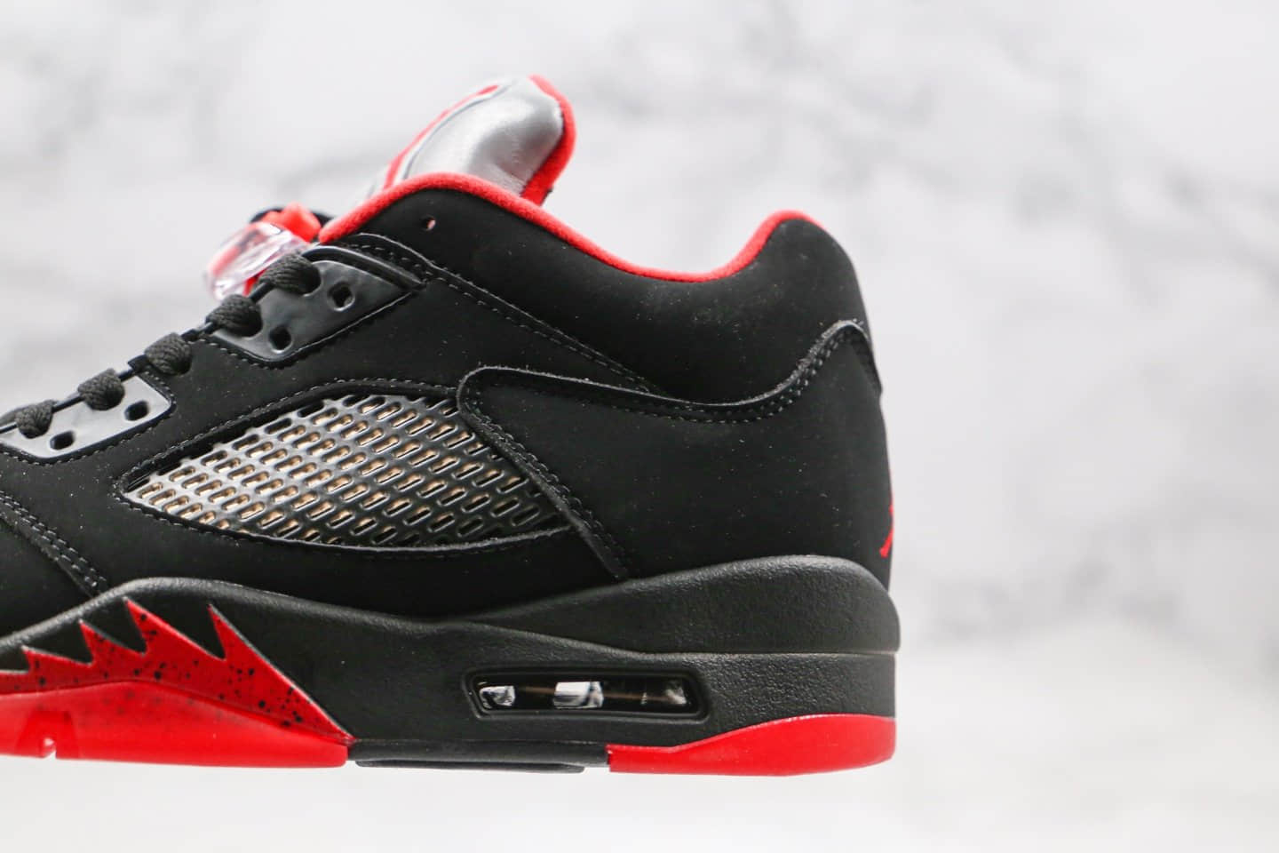 乔丹Air Jordan 5 Low Alternate 90纯原版本低帮AJ5公牛队黑红色内置气垫原厂鞋面材质 货号：819171-001