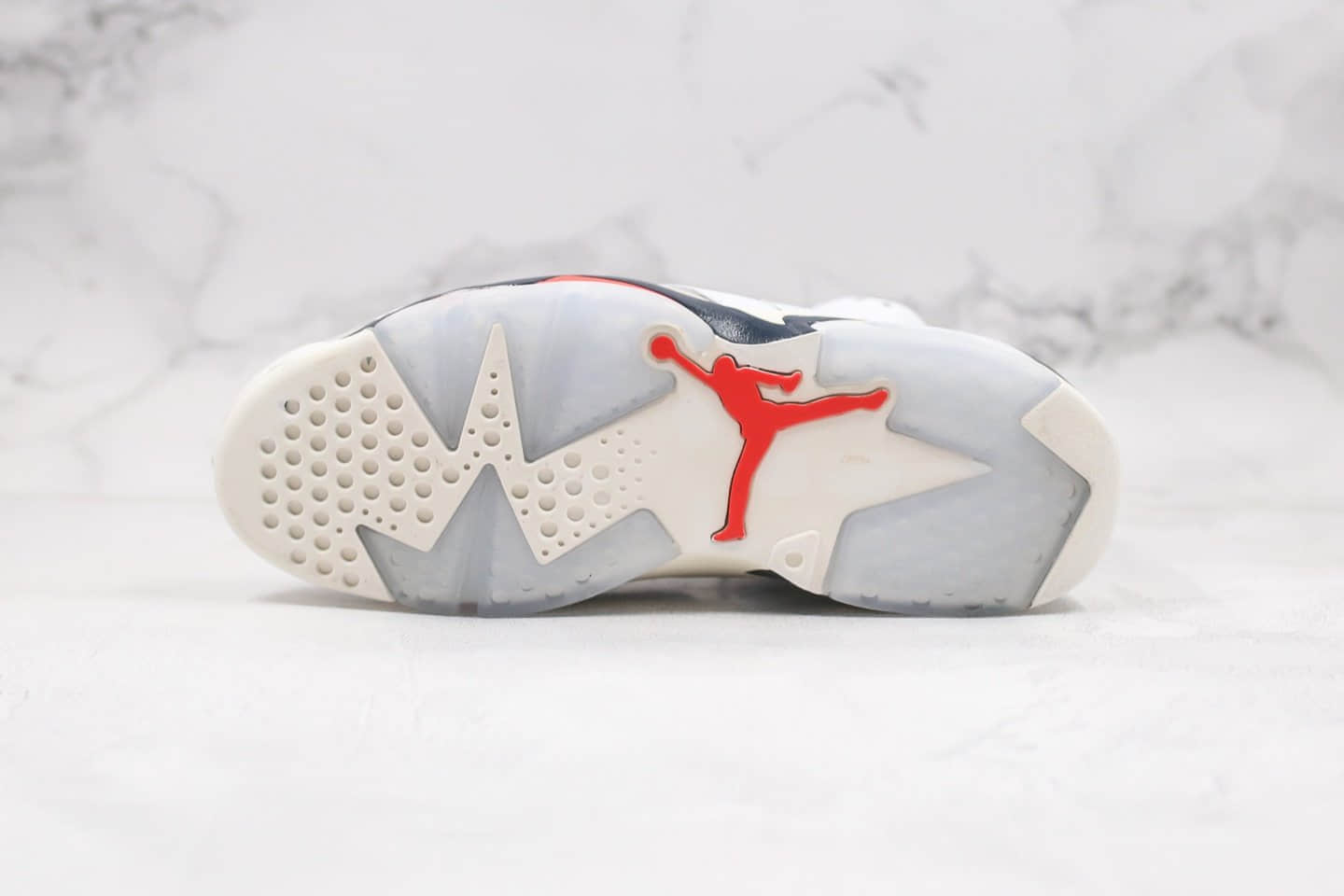 乔丹Air Jordan 6 Retro纯原版本手稿灰白红配色AJ6进口头层皮料正确后跟定型 货号：384664-104