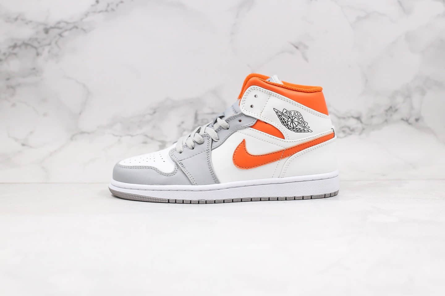 乔丹Air Jordan 1 MidOrange Grey纯原版本中帮AJ1灰橙色原盒配件头层材质 货号：CW7591-100