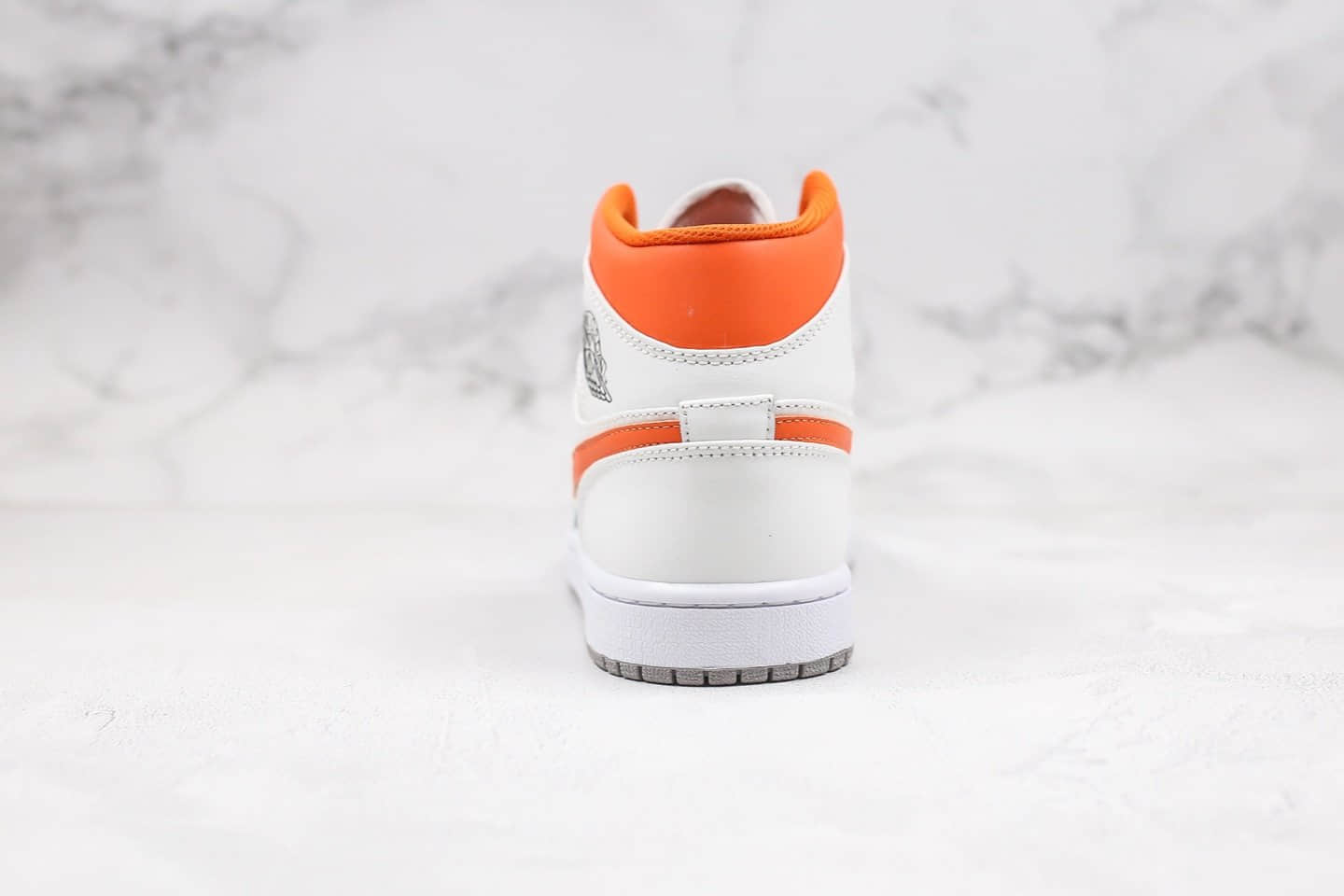 乔丹Air Jordan 1 MidOrange Grey纯原版本中帮AJ1灰橙色原盒配件头层材质 货号：CW7591-100