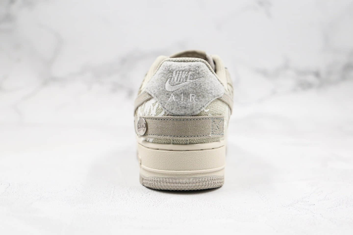 耐克Travis Scott X Nike Air Force 1 Low公司级版本空军一号TS联名拼接灰色涂鸦配色内置全掌气垫 货号：CN2405-902