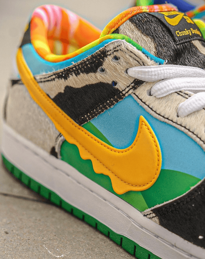 牛奶冰淇淋装扮！Ben＆Jerry's x Nike SB Dunk Low最新实物图曝光！ 货号：CU3244-100