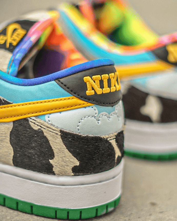 牛奶冰淇淋装扮！Ben＆Jerry's x Nike SB Dunk Low最新实物图曝光！ 货号：CU3244-100