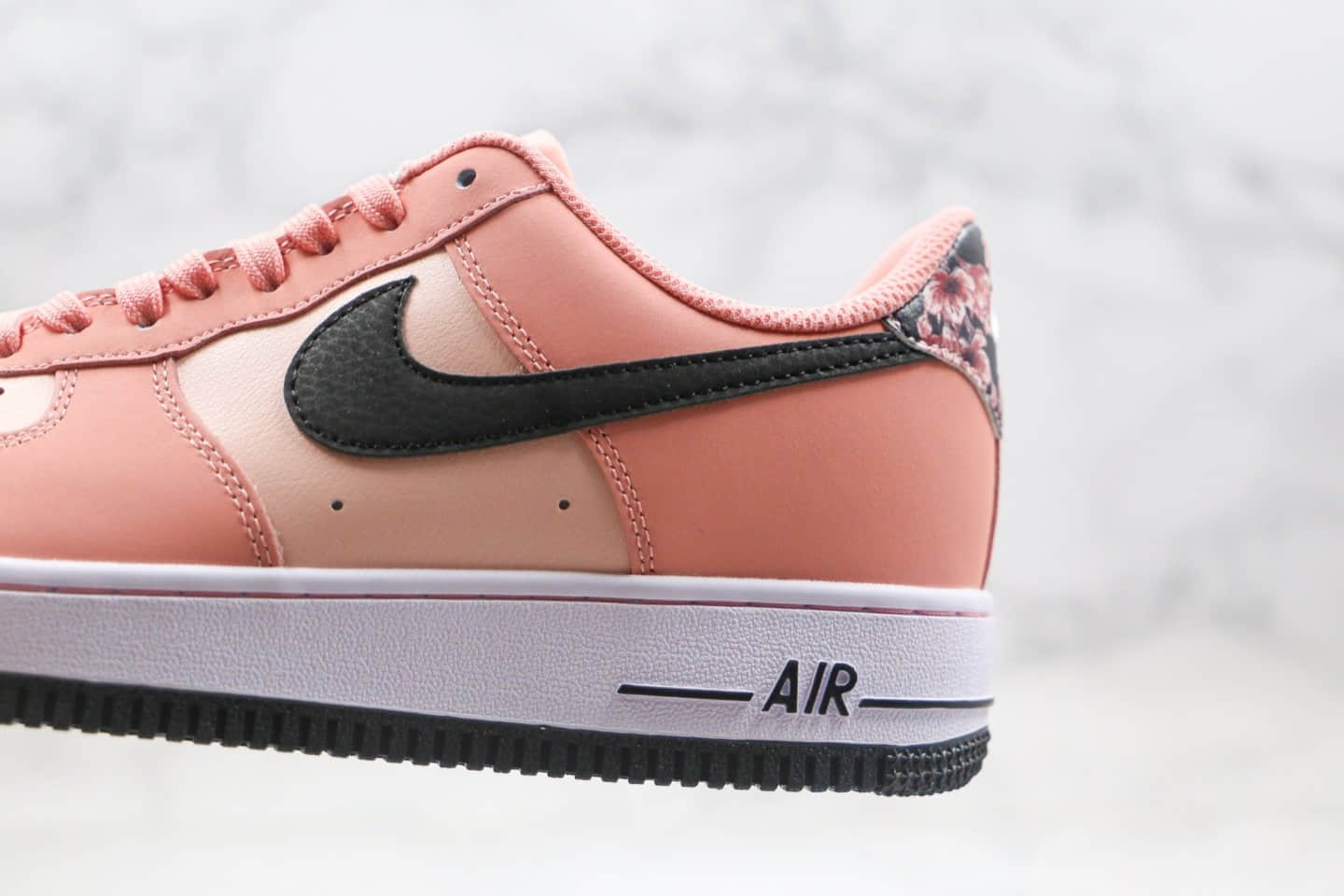 耐克Nike Air Force 1纯原版本低帮空军一号樱花粉配色内置气垫正确鞋面卡色 货号：CU6649-100