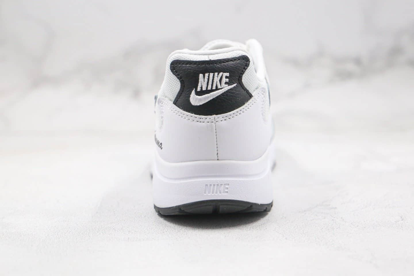 耐克Nike Atsuma纯原版本复古慢跑鞋白色原鞋开模一比一打造 货号：CD5461-100