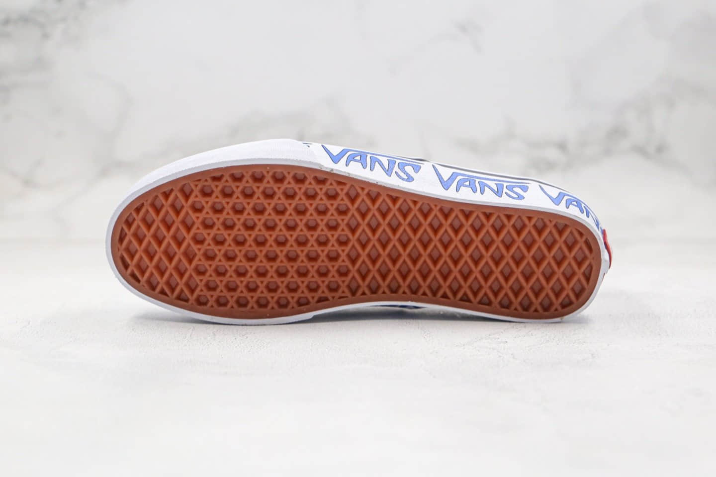 万斯Vans Authentic BMX公司级版本安纳海姆低帮侧边字母印花涂鸦白蓝色原厂硫化大底内置钢印 货号：VN0A38EMQ9M