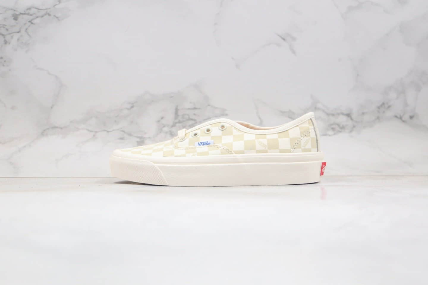 万斯Vans Vault OG Authentic公司级版本棋盘格米白色原档案开发 货号 ：VN000UDDU9K