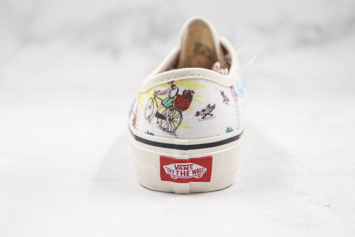 万斯Vans Kide Authentic Surf公司级版本基德联名板鞋水墨画插画印花白色原档案数据开发 货号：VN0A3MU6WOK