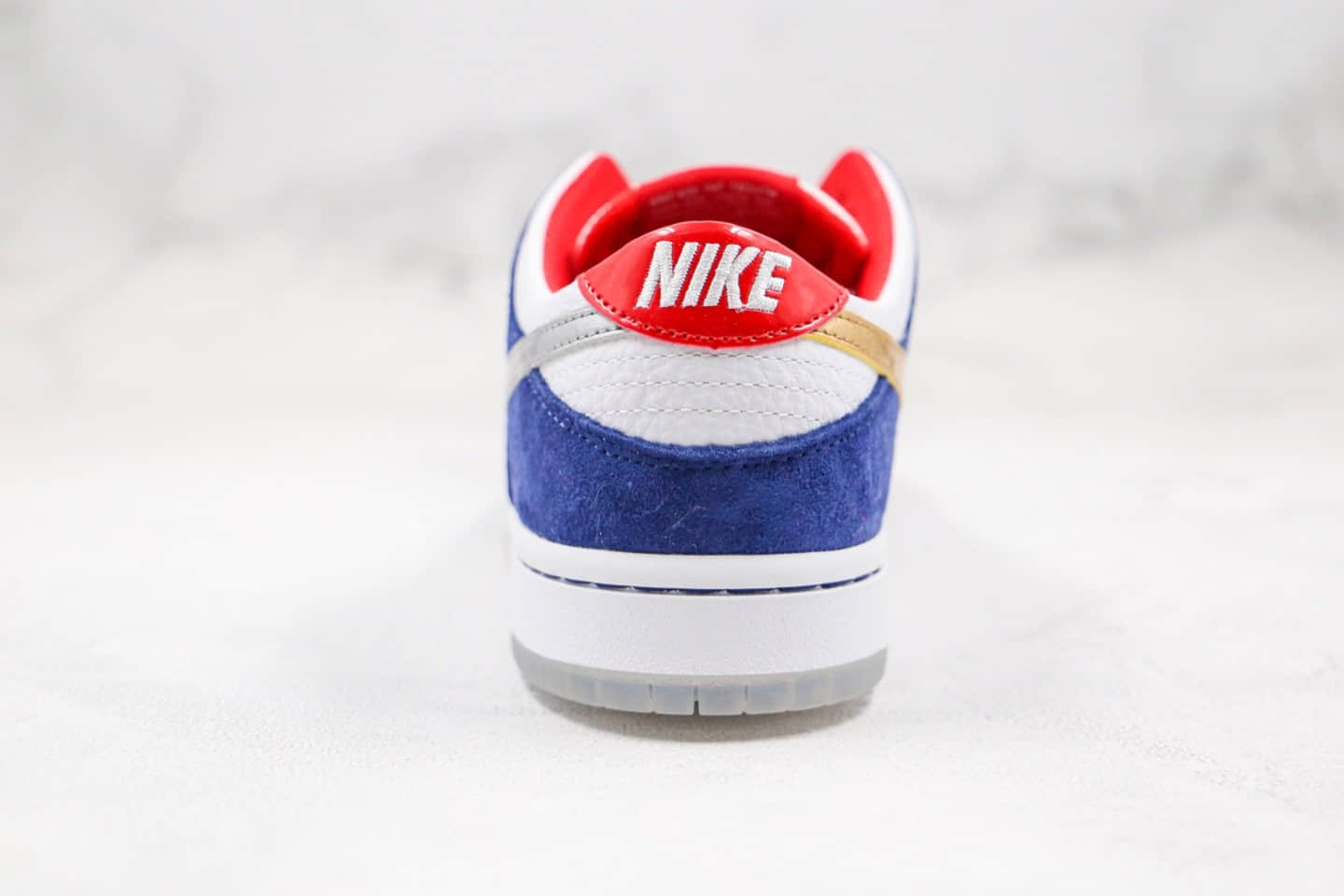 耐克Nike SB Dunk Low Pro QS IshodWair纯原版本低帮SB DUNK不对称板鞋白蓝红色鸳鸯勾内置Zoom气垫原盒原标 货号：839685-416