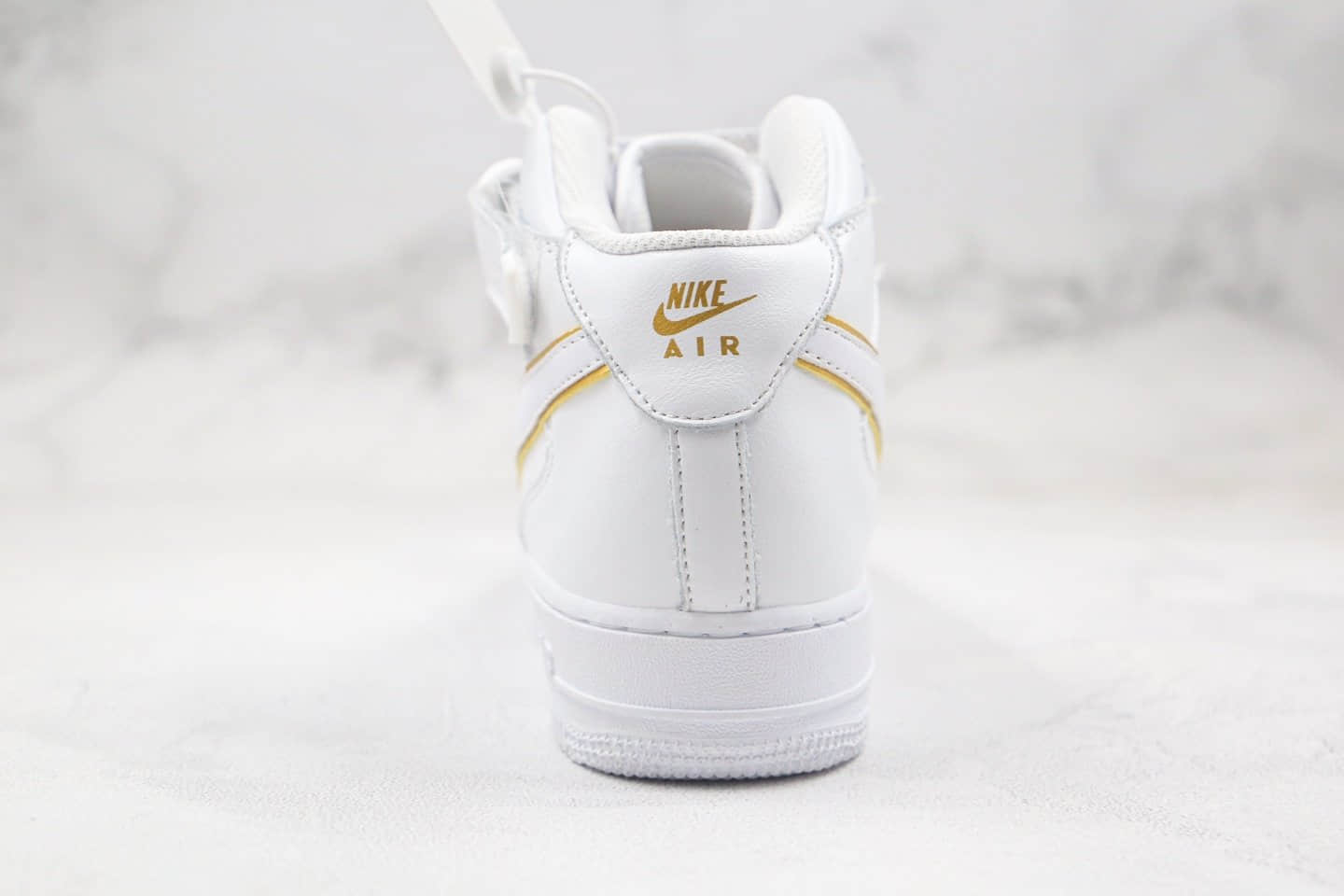 耐克Nike Wmns Air Force 1 '07 Low Essential纯原版本中帮空军一号白金边板鞋内置全掌Sole气垫 货号：AO2132-109