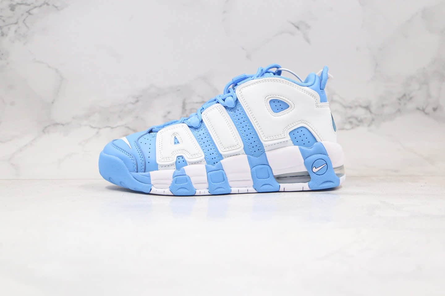 耐克Nike WMNS Air More Uptempo University Blue纯原版本皮蓬大R大学白蓝色篮球鞋内置气垫原盒原标 货号：921948-401