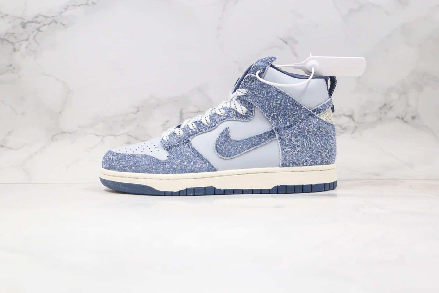 耐克Nike SB Dunk Hight Strawberry Cough纯原版本高帮咳嗽草莓SB DUNK板鞋灰蓝色原楦头纸板打造 货号：CW3092-400