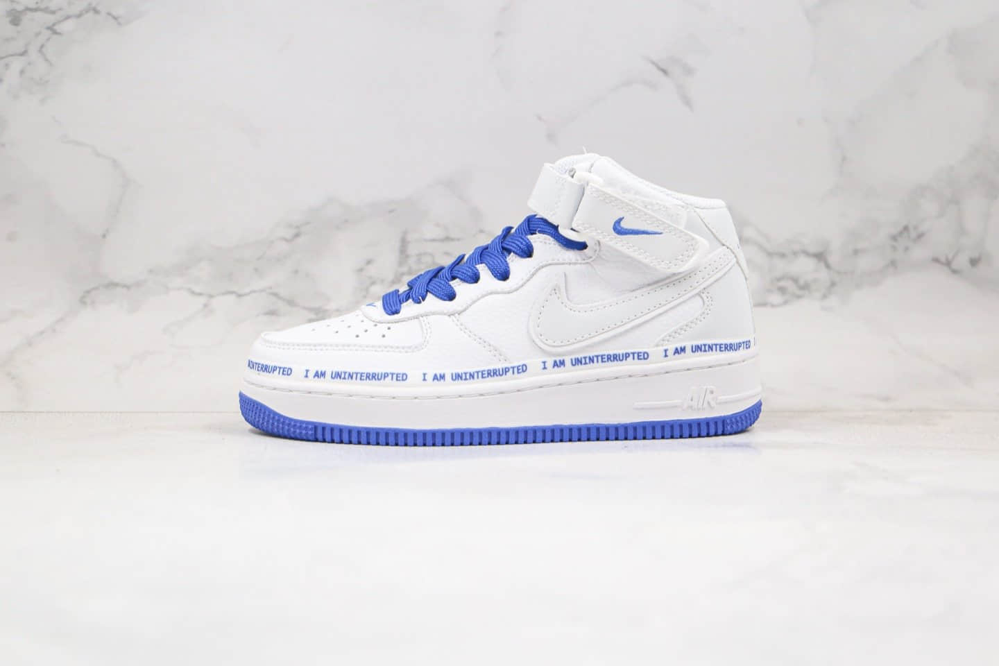 耐克Uninterrupted x Nike Air Force 1 “MORE THAN”公司级版本詹姆斯联名款空军一号休闲运动板鞋字母签名涂鸦白蓝色内置气垫 货号：CT1206-600