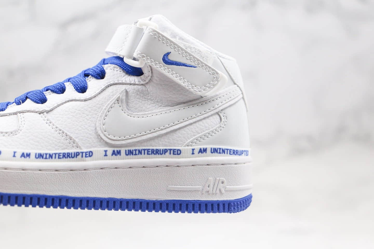 耐克Uninterrupted x Nike Air Force 1 “MORE THAN”公司级版本詹姆斯联名款空军一号休闲运动板鞋字母签名涂鸦白蓝色内置气垫 货号：CT1206-600