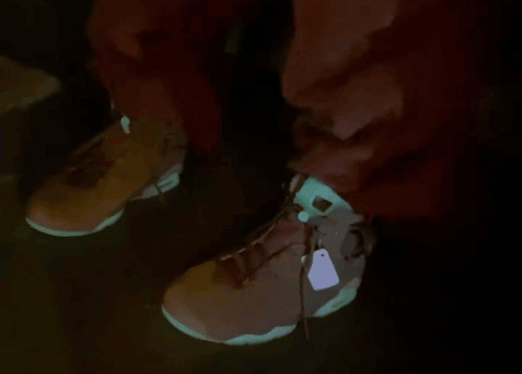 OW御用造型师亲晒未市售Travis Scott x AJ6！上脚有点帅！