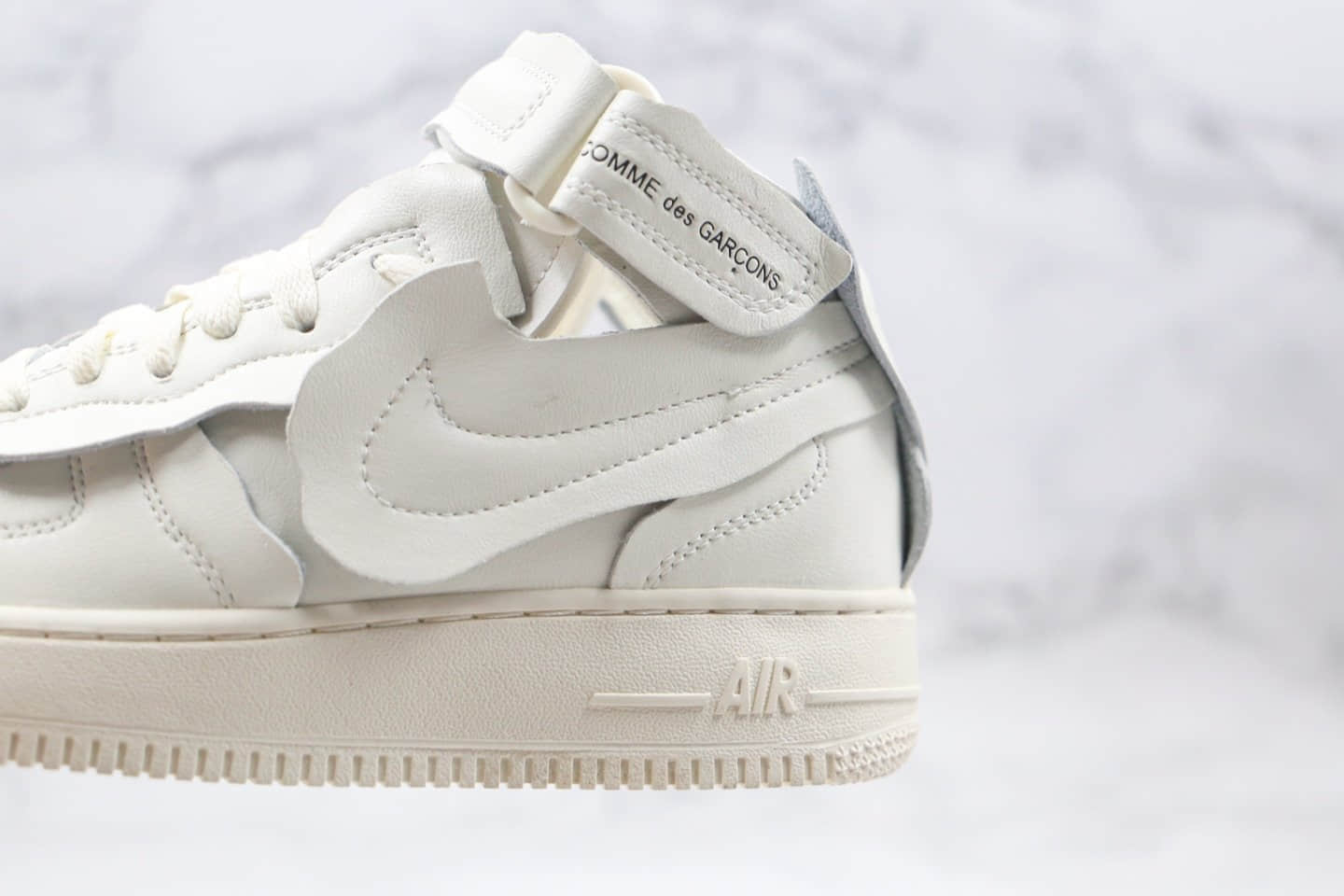 耐克Nike Air Force 1 Mid x Comme des Garons川久保玲联名款纯原版本中帮空军一号不规则板鞋白色内置全掌Sole气垫 货号：DC3601-100