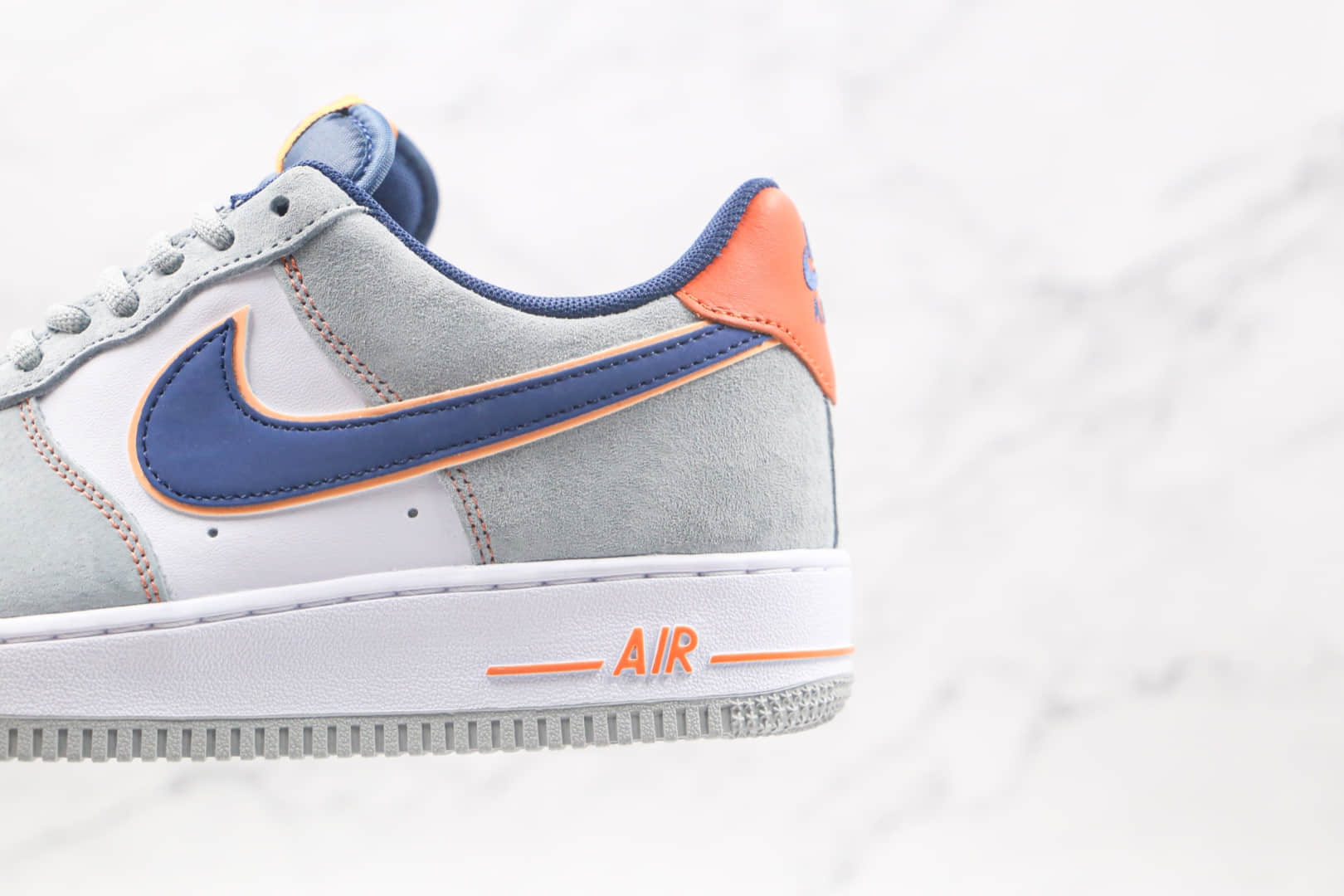 耐克Nike Air Force 1 '07纯原版本低帮空军一号灰蓝拼接猪八板鞋内置气垫 货号：CQ5059-103