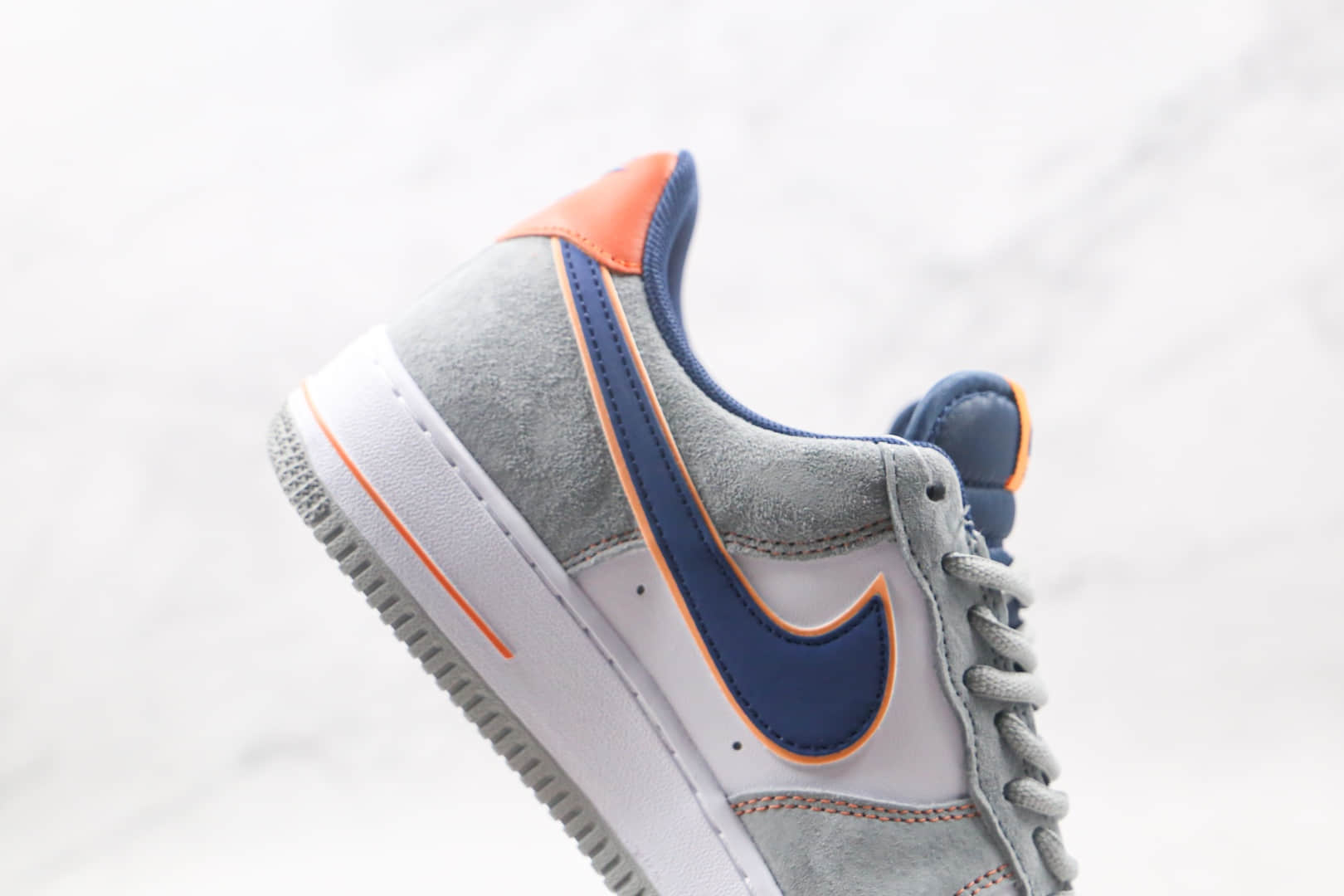 耐克Nike Air Force 1 '07纯原版本低帮空军一号灰蓝拼接猪八板鞋内置气垫 货号：CQ5059-103