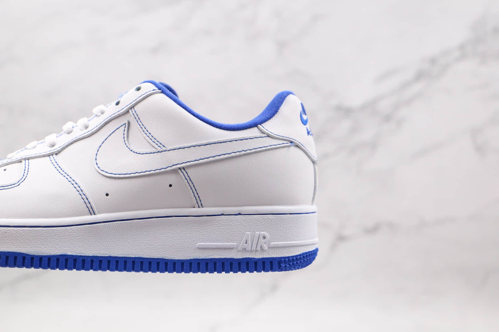 耐克Nike Air Force 1 07 White Black纯原版本低帮空军一号白蓝缝线板鞋内置全掌Sole气垫 货号：CV1752-101