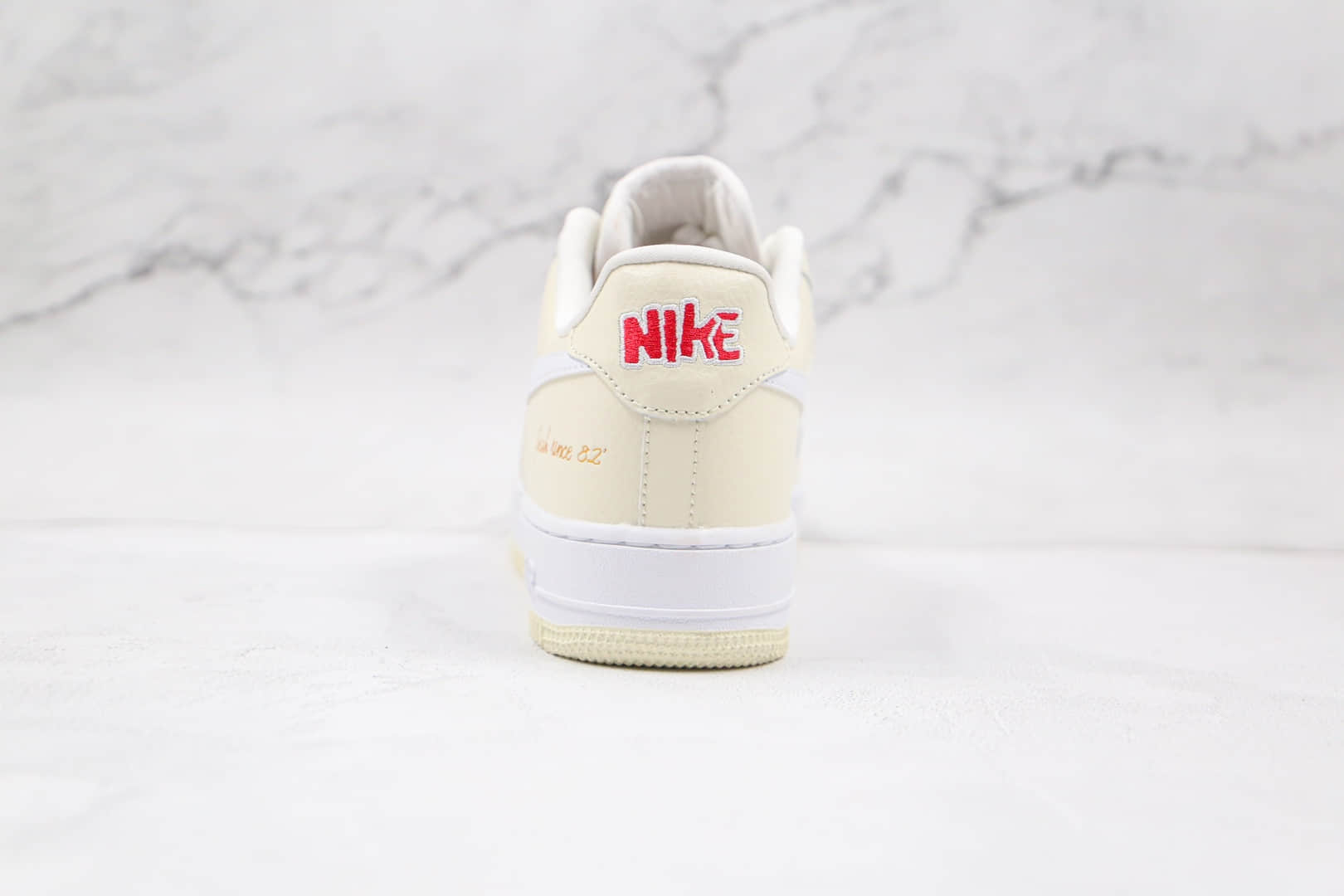 耐克Nike AIR FORCE 1 '07 PRM EMB纯原版本低帮空军一号米白爆米花色板鞋原盒原标 货号：CW2919-100