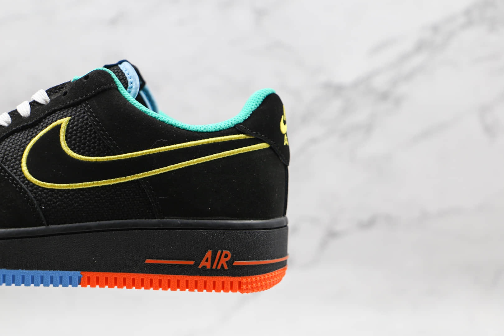 耐克Nike Air Force 1 Low纯原版本低帮空军一号世界和平主题黑绿色红蓝底板鞋原楦头纸板打造 货号：DM9051-001