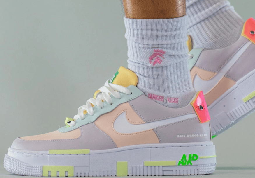 夜光细节针不戳！马卡龙LPL x Nike AF1 Pixel上脚图释出！ 货号：DO2330-511