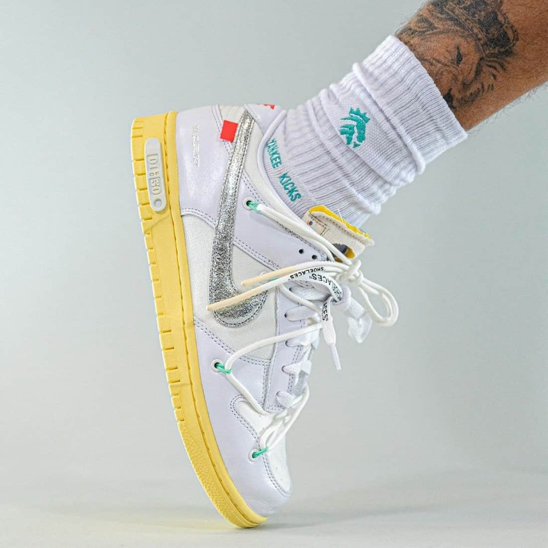 OW x Nike Dunk “The 50”编号01上脚图释出！想冲！