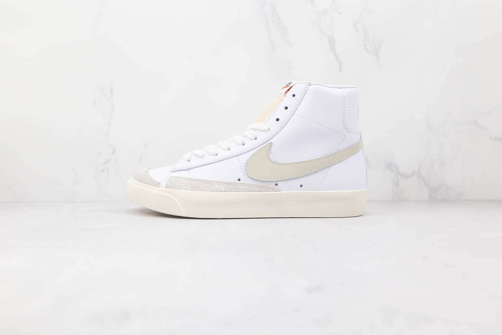 耐克NIKE Blazer MID 77 VNTG纯原版本高帮开拓者白银色板鞋原档案数据开发 货号：BQ6806-106