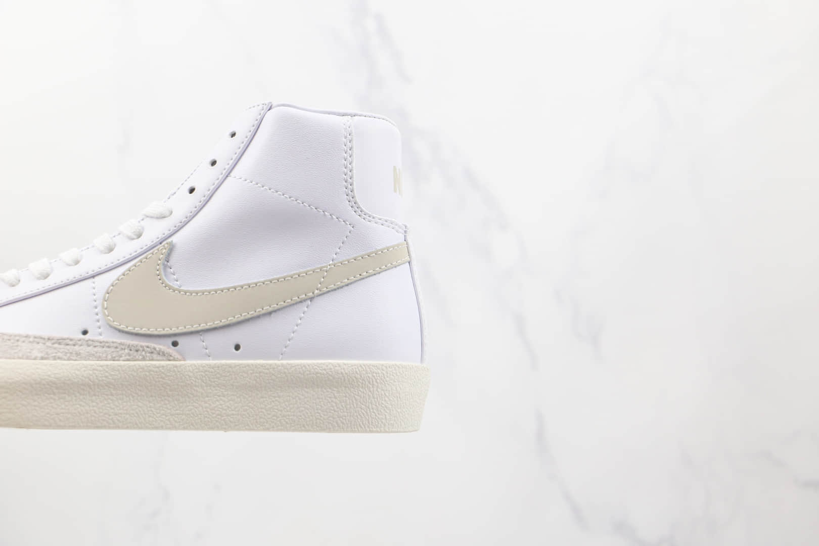 耐克NIKE Blazer MID 77 VNTG纯原版本高帮开拓者白银色板鞋原档案数据开发 货号：BQ6806-106