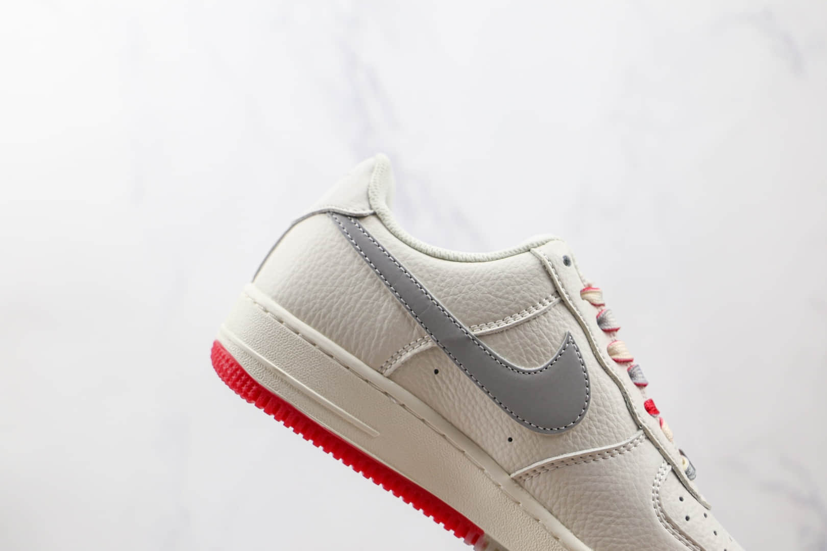 耐克Nike Air Force 1 Low '07纯原版本低帮空军一号多伦多猛龙队白灰红色板鞋内置气垫 货号：CH2608-216