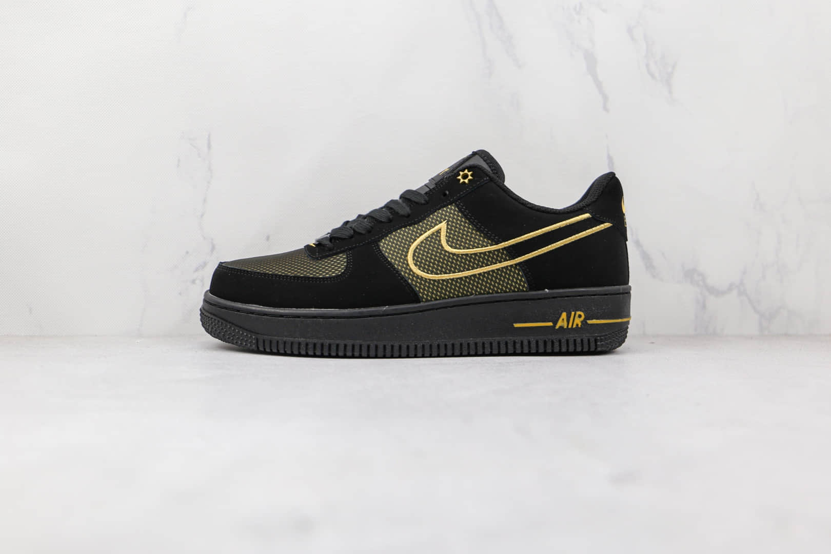 耐克Nike Air Force 1 Low Legendary纯原版本低帮空军一号网面黑金色板鞋内置气垫 货号：DM8077-001