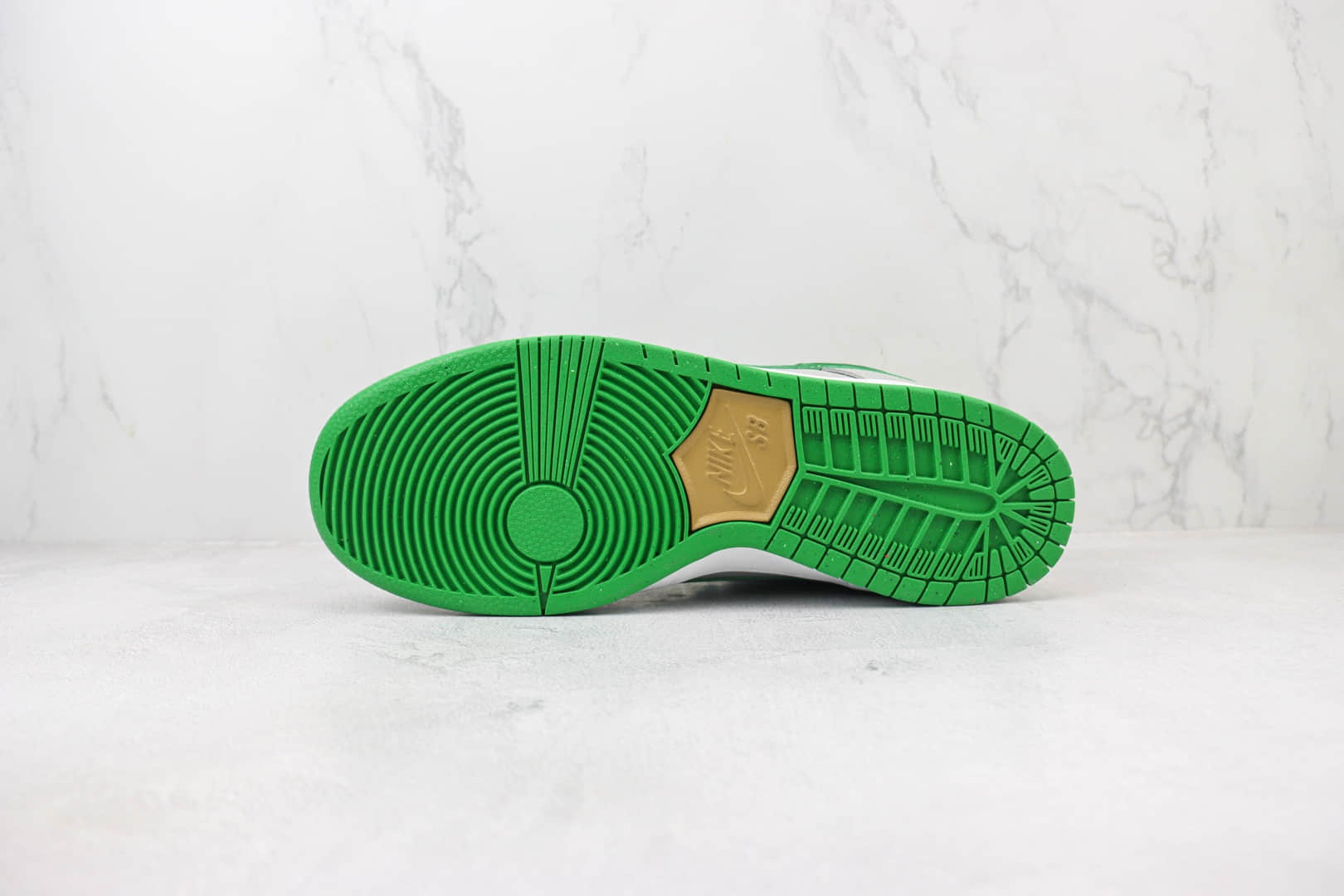 耐克Nike SB Dunk Low纯原版本低帮SB Dunk灰绿色板鞋 莆田耐克工厂 货号：313170-030