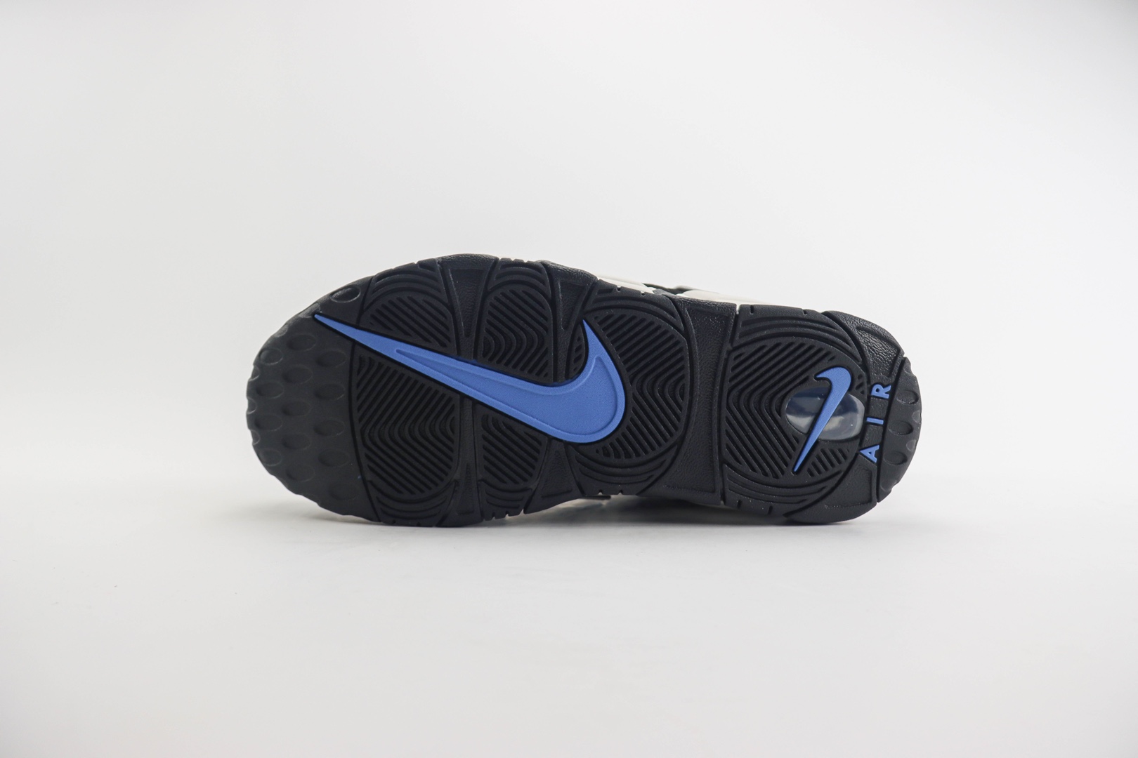 耐克Nike Air More Uptempo纯原版本皮蓬大AIR黑白复古篮球鞋 莆田耐克代理 货号：FB8883-001