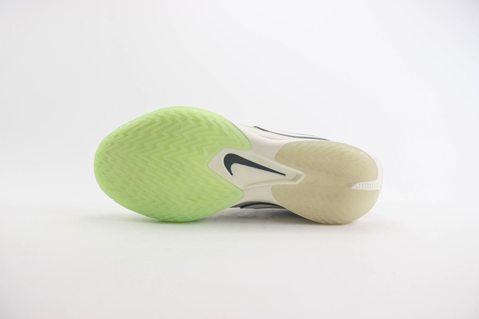 耐克Nike Air Zoom GT Cut 3.0纯原版本灰绿色实战篮球鞋 莆田耐克货源 货号：DV2913-003