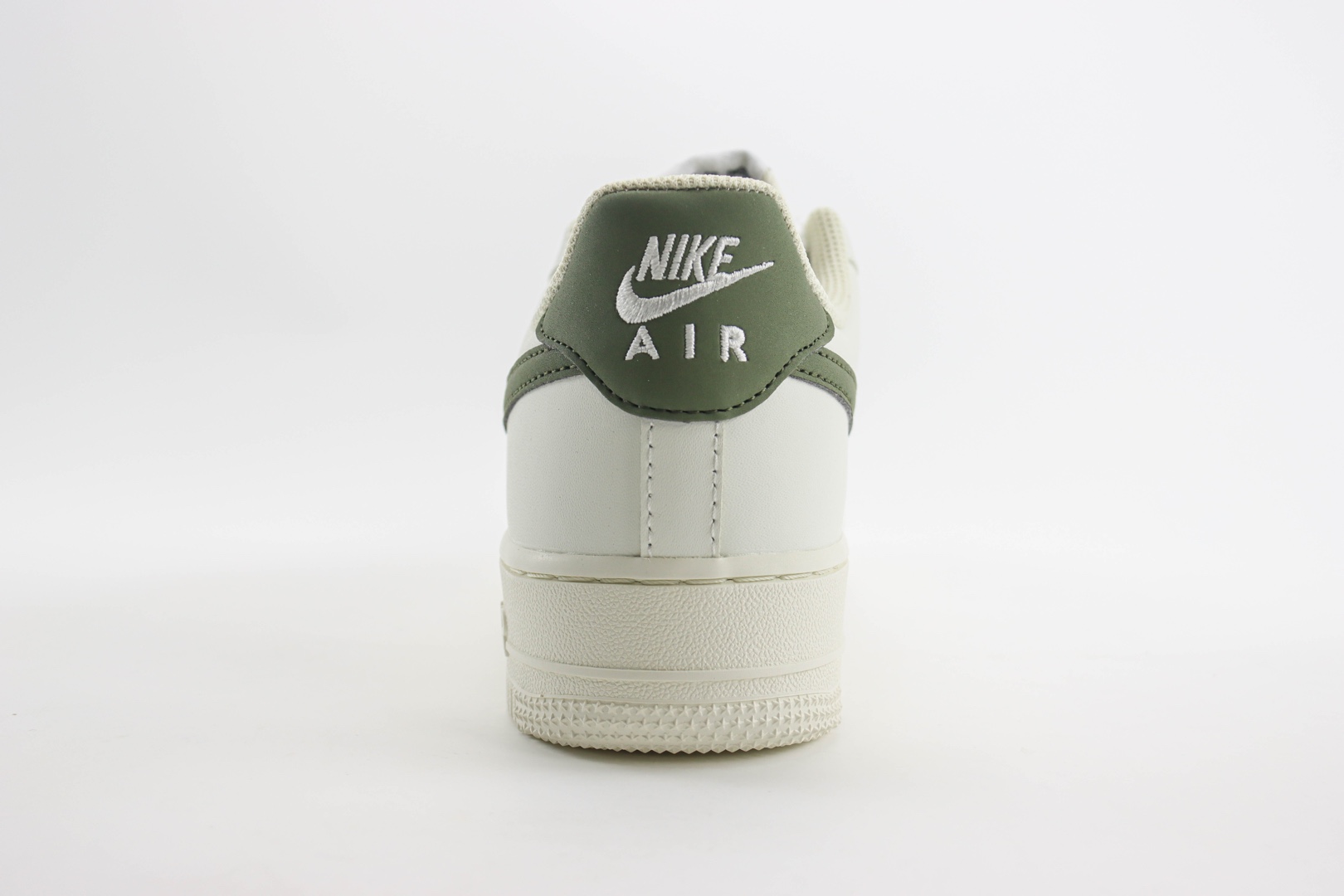 耐克Nike Air Force 1 Low纯原版本空军一号AF1白绿色板鞋 莆田耐克批发 货号：CQ5059-110