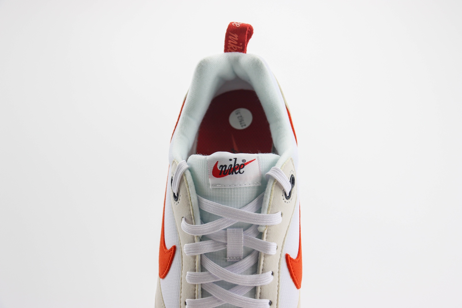 耐克Nike Air Max Dawn纯原版本黎明系列白灰红气垫慢跑鞋 莆田耐克货源 货号：DZ4441-100