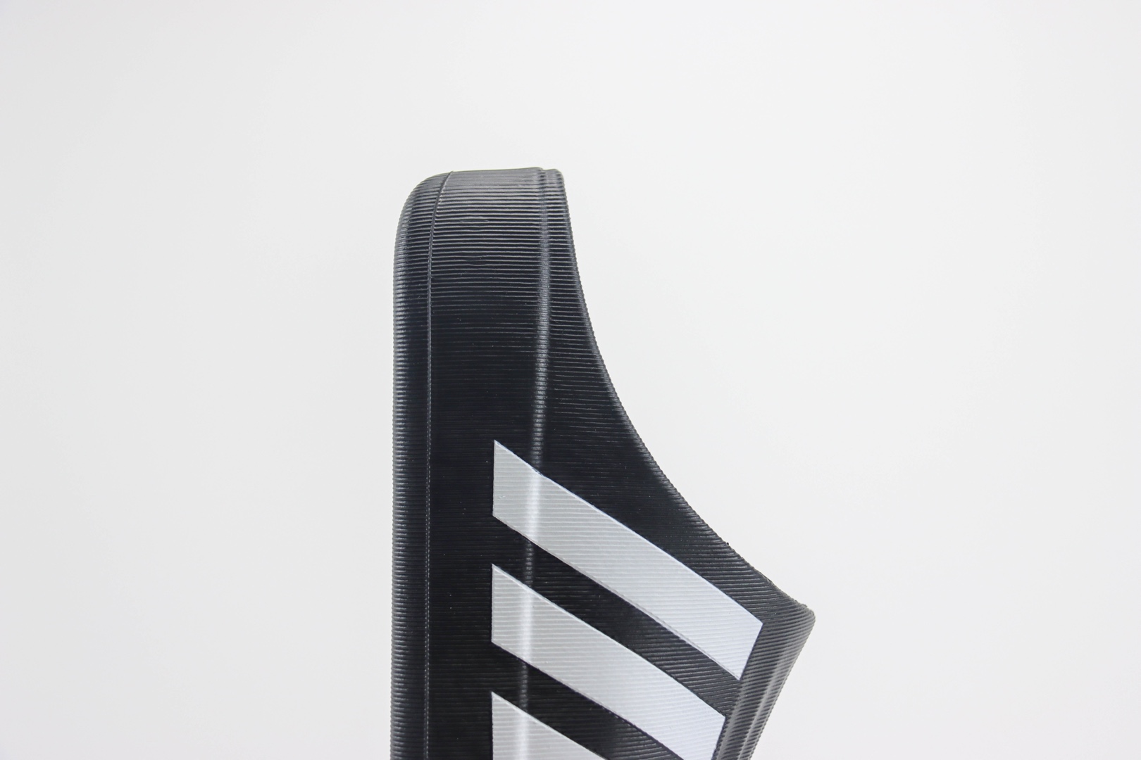 阿迪达斯adidas adiFOM Superstar Mule纯原版本贝壳头黑白一脚蹬半拖鸭掌鞋 莆田阿迪达斯货源 货号：IG8277